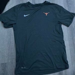 Youth extra large grey Nike Longhorns shirt.